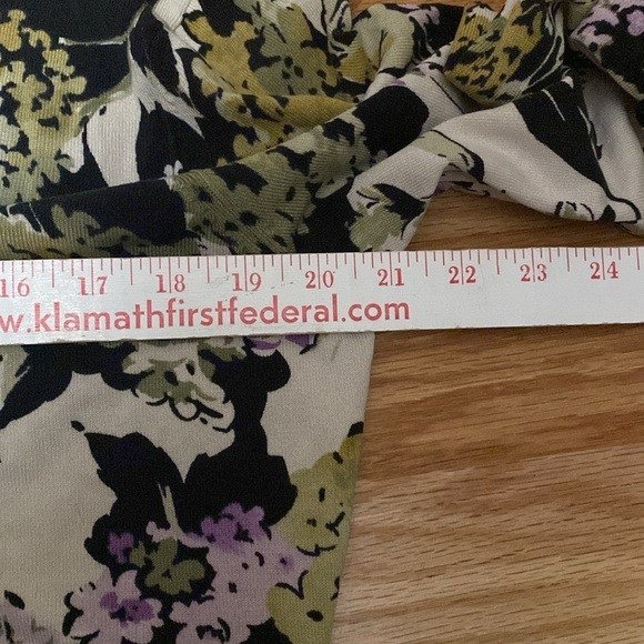 Talbots Wisteria Silk blend Cardigan Womens LP floral Navy Purple V neck office - Picture 6 of 6